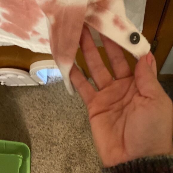 Pink and white tie dye 3/4 length sweatshirt with button accents - Picture 4 of 9